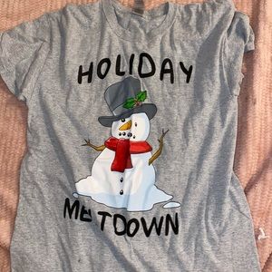 Selling a snow man tshirt grey good condition and great for holidays